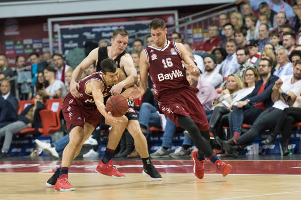 场上为俱乐 场上为俱乐