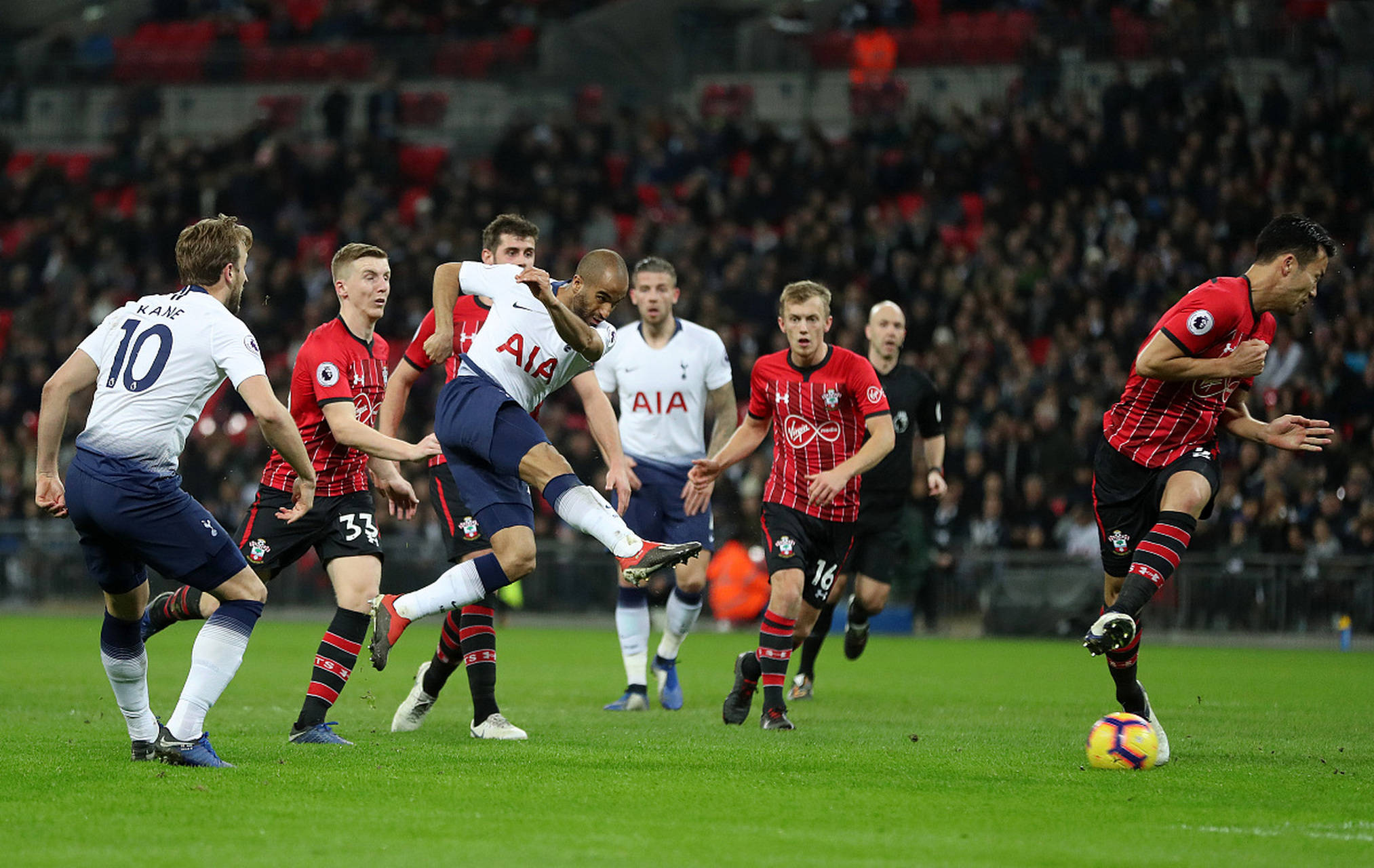 在首两轮的 在首两轮的