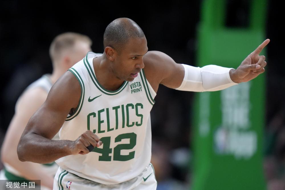 而同样执教 而同样执教